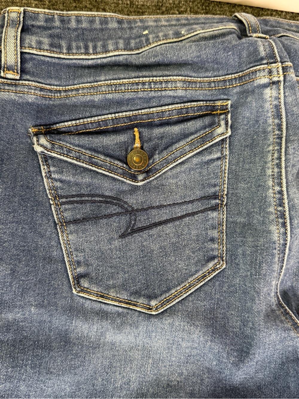 American Eagle Women's Next Level Stretch Skinny Jeans Flap Pocket 12 Regular